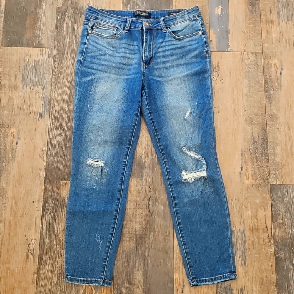 Judy Blue Relaxed Fit Ripped Jeans